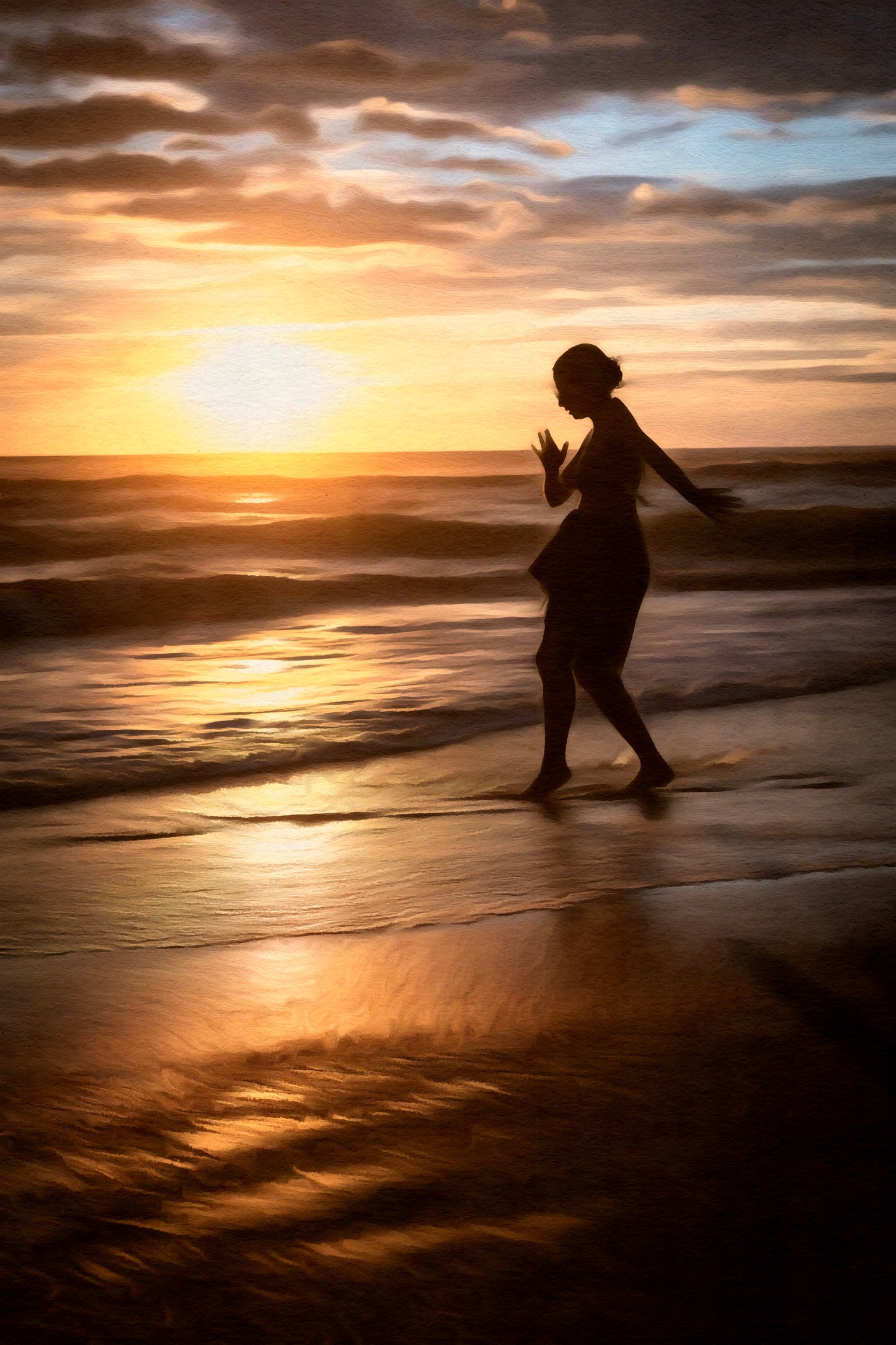 Dance of the Tidal Light